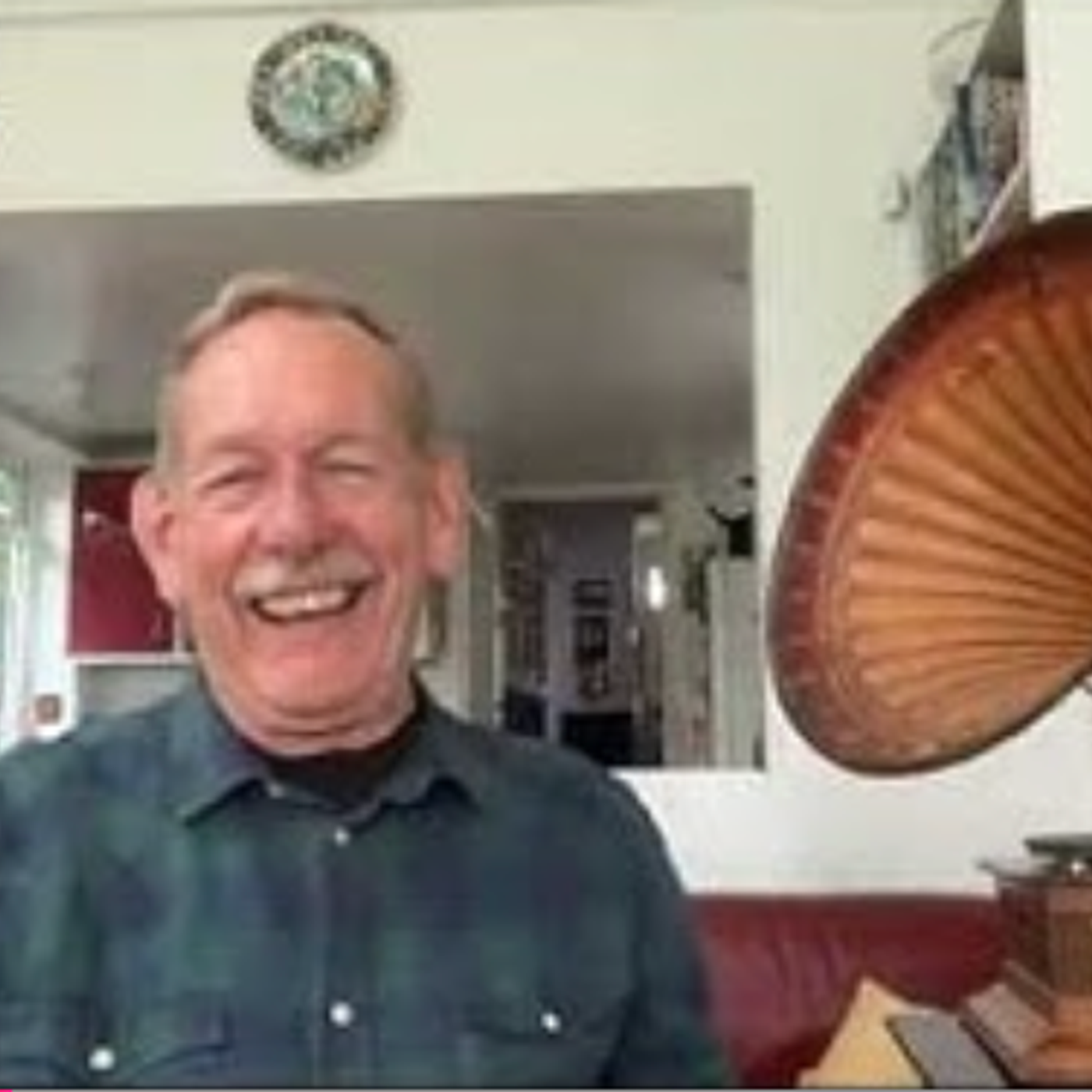 Ray's unique retirement with Queer Tango and singing, living fully, and being with loved ones. episode artwork
