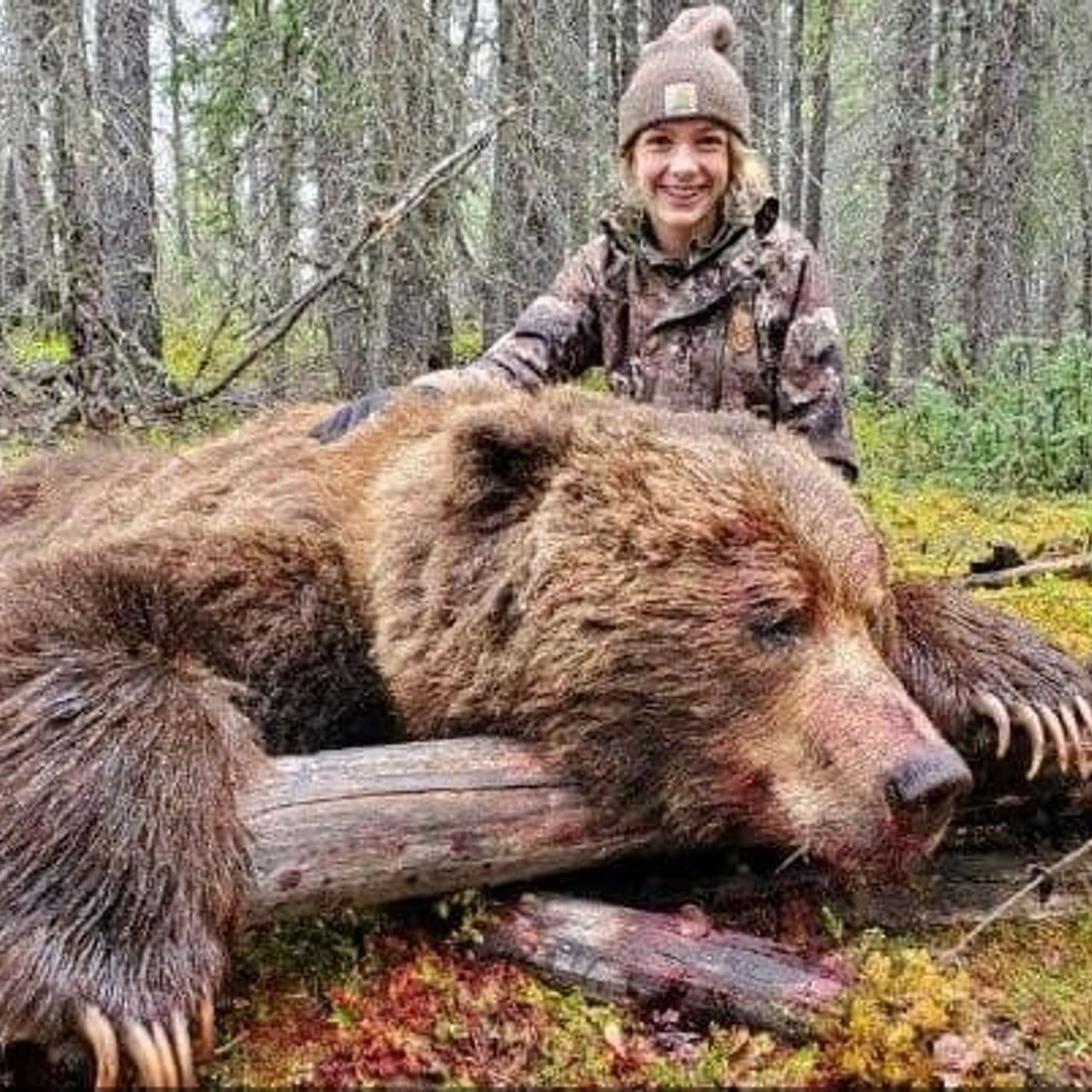 EPISODE 25: Dennis and Maria Glatt's Alaska Brown Bear Hunt episode artwork