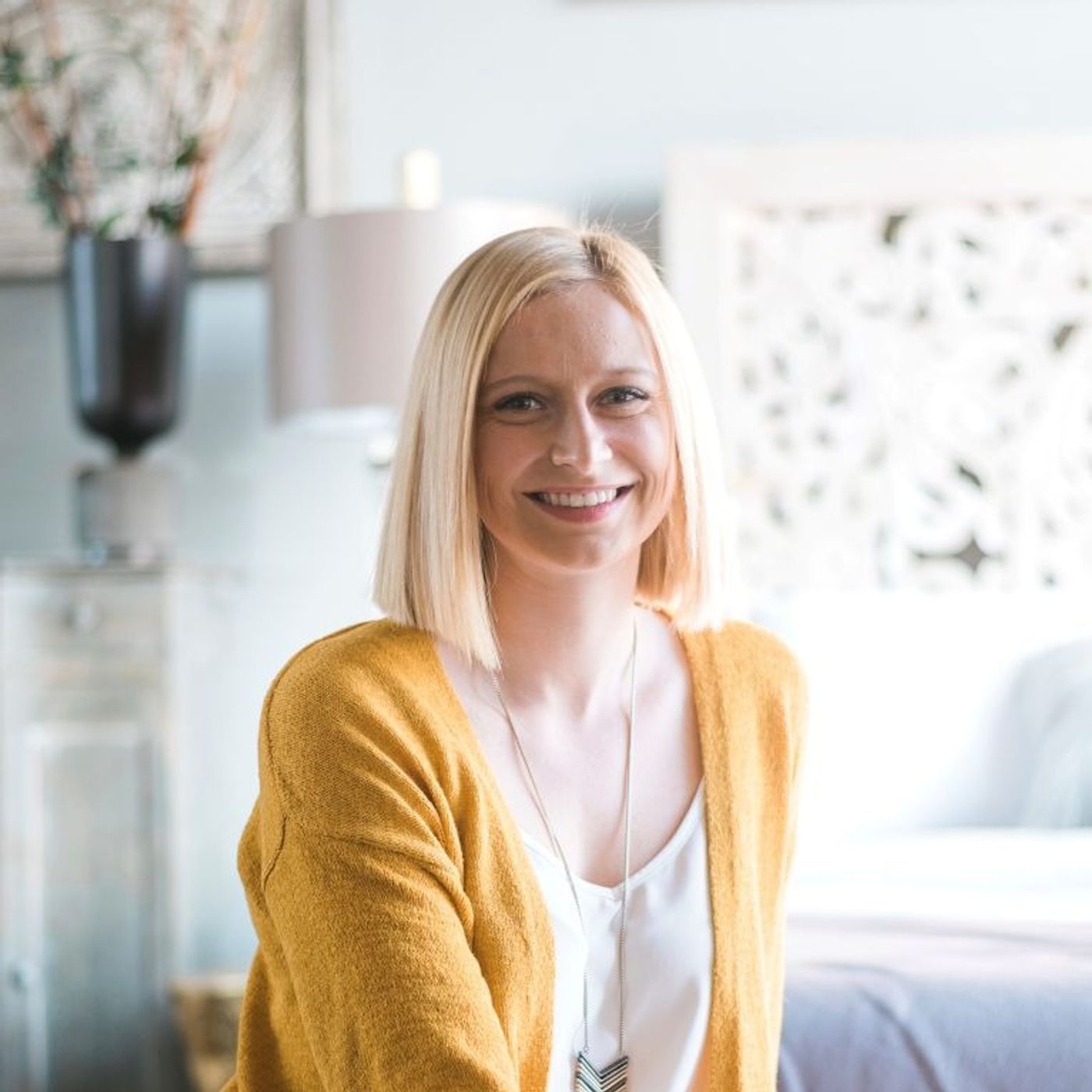 Claire Edwards: Morning Routine Coach Naming What Truly Matters & Making Space to Pursue It episode artwork