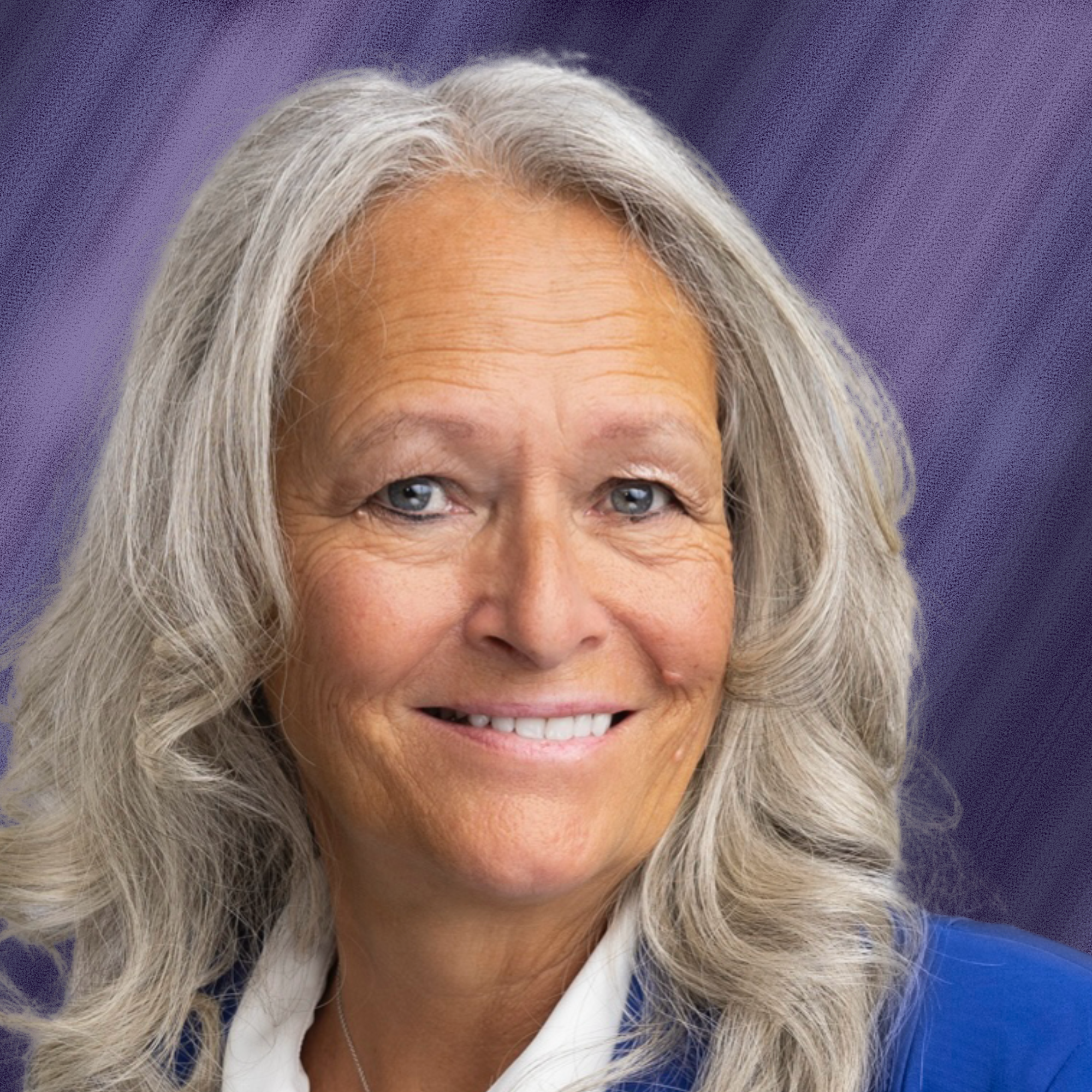 Claiming Your Voice When Systems Try to Silence You (with Phyllis Fehr)