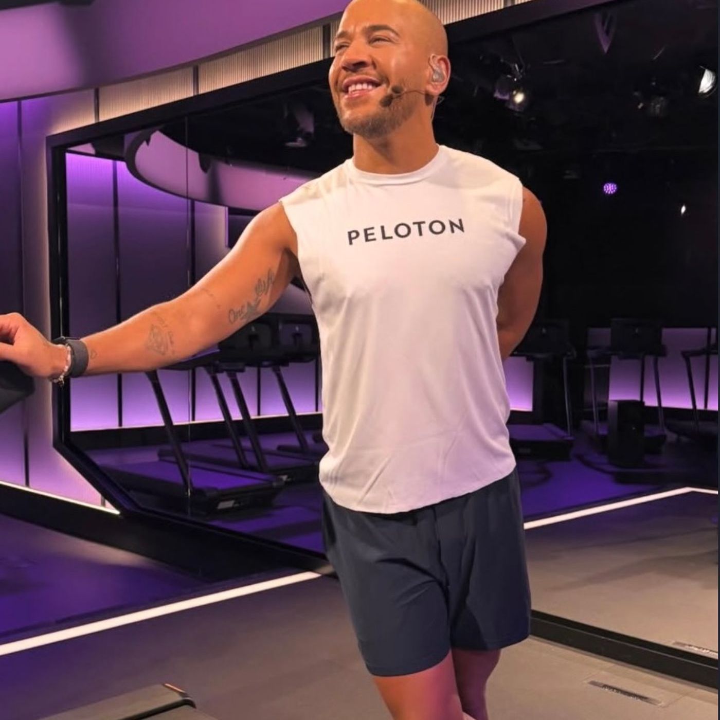 Chief of Good Vibes — Jeffrey McEachern on Running, Healing, and Choosing Joy (thehappymarathoner) episode artwork